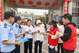 范弗里特：若能打好客场比赛 我们会成为联盟前列的队伍之一